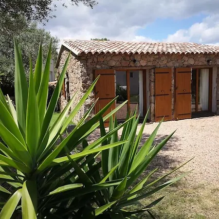 Location Casa Di Lesia à / Porto-vecchio * Sotta