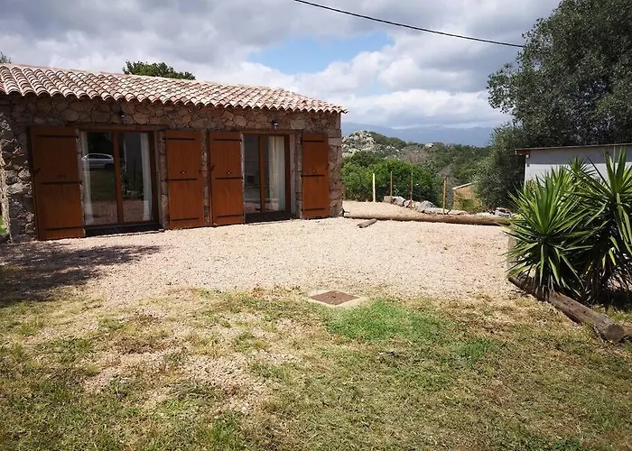 Location Casa Di Lesia A / Porto-vecchio *